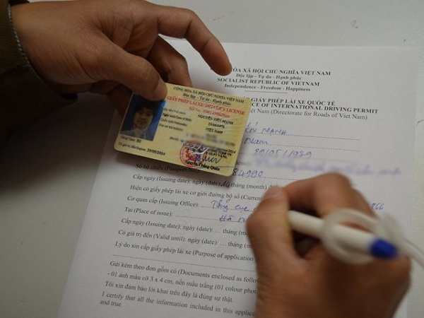 Mẫu đổi giấy phép lái xe cho người nước ngoài tại Việt Nam
